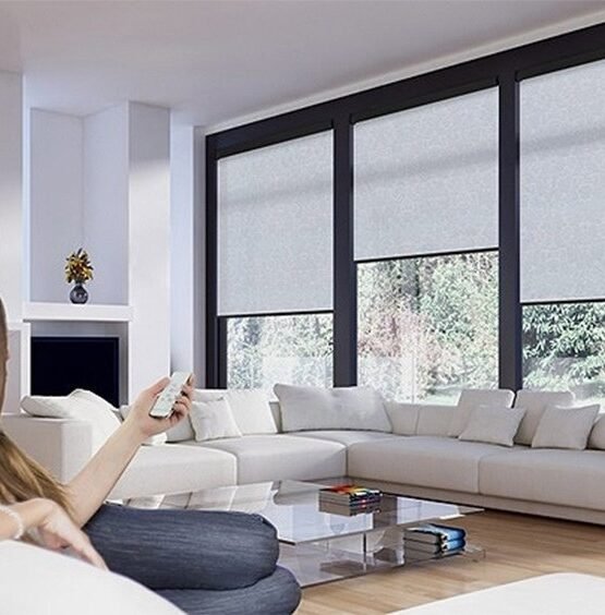 motorised roller blinds 555x564